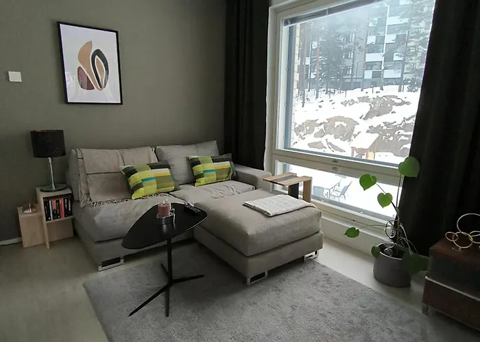 Cozy Next To The Airport *